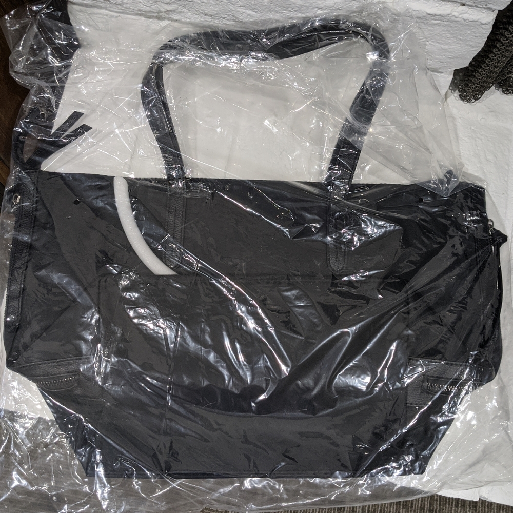 NWT Botkier New York Bond Black Tote - Picture 8 of 11